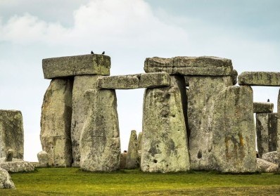 The Mystery of Stonehenge: Unraveling Its Purpose and Construction blog image